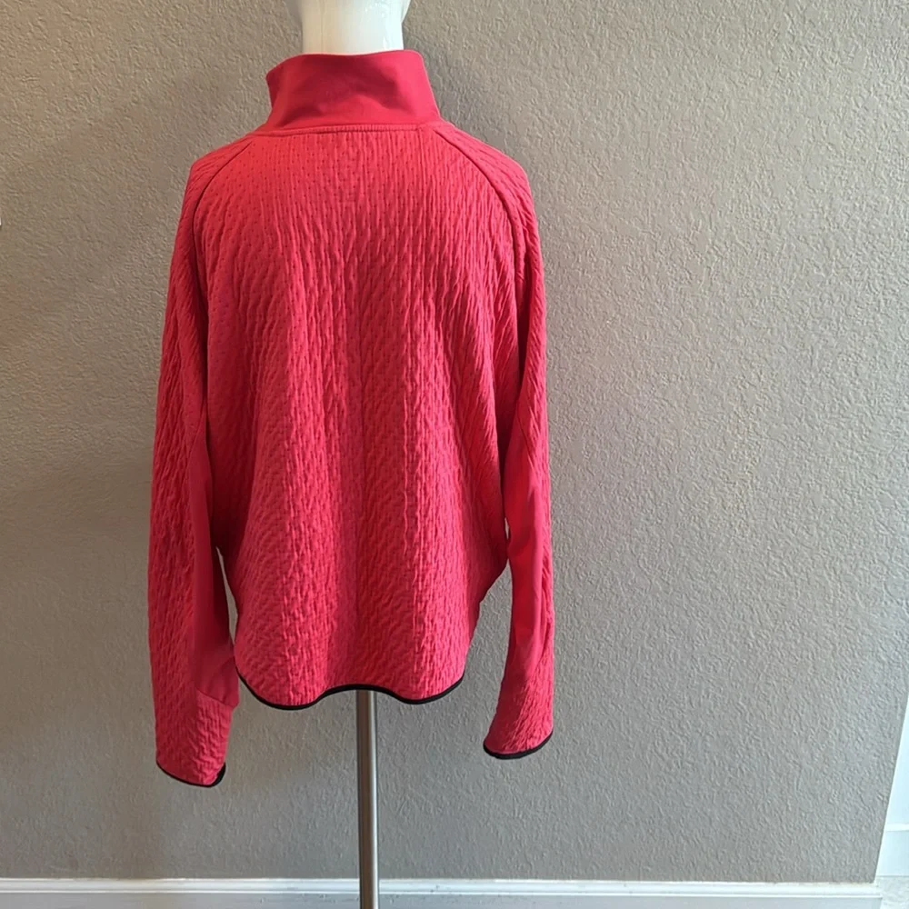Nike‎ Vibrant Pink Long Sleeve Top size medium